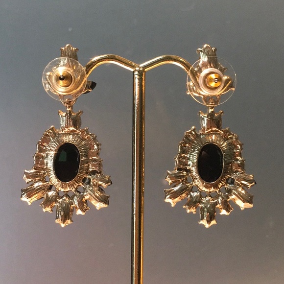 Black rhinestone/gold tone drop/dangle post earrings EUC Gorgeous sparklers - Picture 5 of 10
